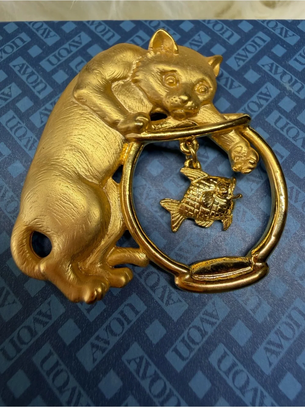 Gold Cat Door Knocker with Fish in tank Accent - Decorative Pet-Themed Hardware